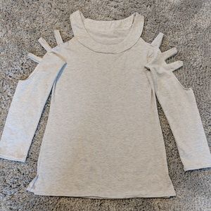 NWOT Open Sleeve sweater